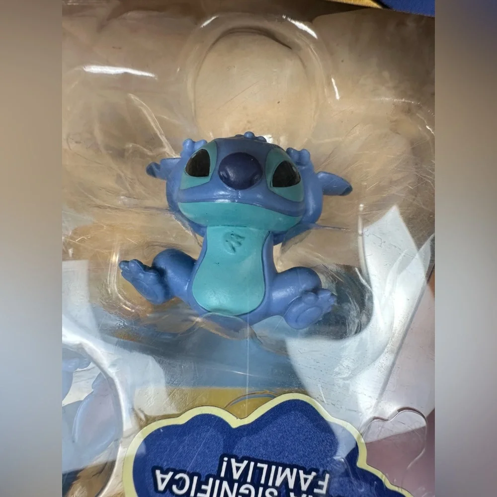 Disney Stitch Collectibles Includes 6 Lilo & Stitch Toy Figures 11 Pc Set Age 3+